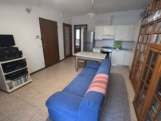 Trilocale in Vendita a Mirandola, 114'000&euro;, 90 m²