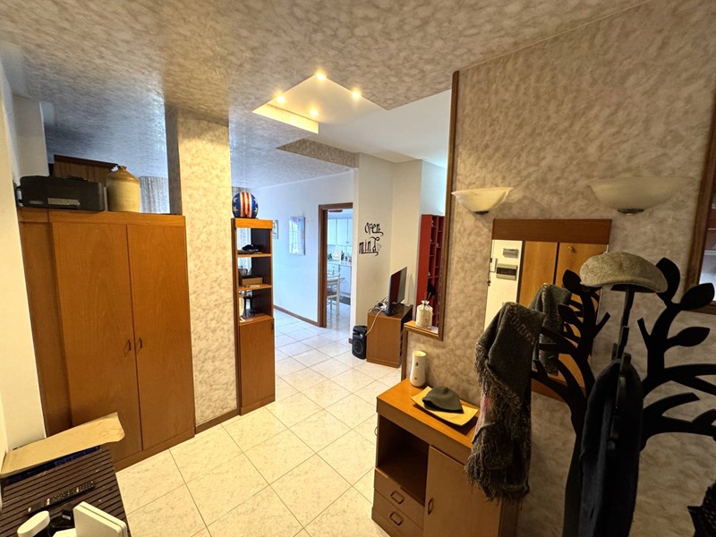 Appartamento in Vendita a Montegranaro, 80'000&euro;, 105 m²