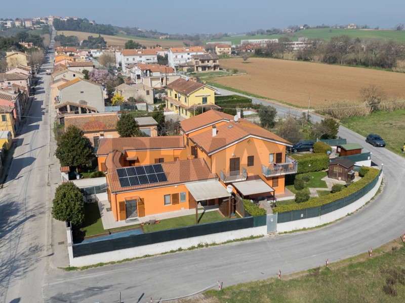 Appartamento in Vendita a Montemarciano, 179'000&euro;, 140 m²