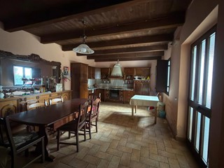 Bilocale in Affitto a Feroleto Antico, 450&euro;, 138 m²