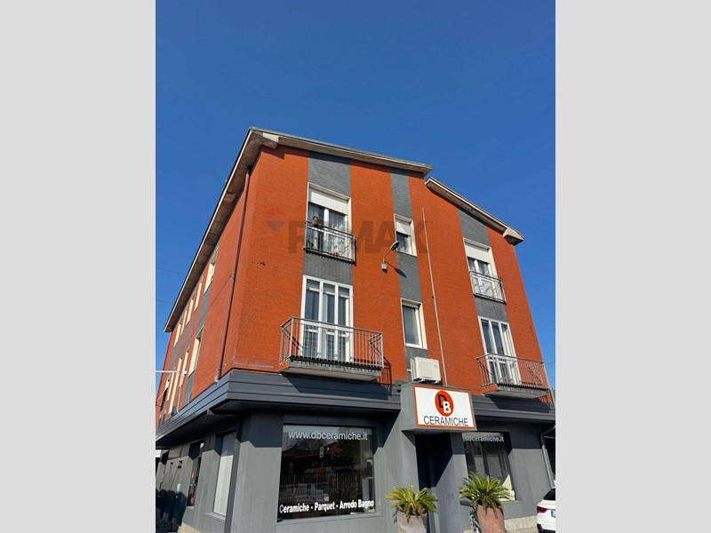 Trilocale in Vendita a Cesano Maderno, 150'000&euro;, 118 m²