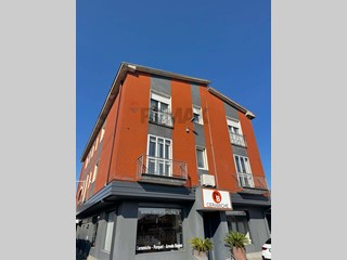Trilocale in Vendita a Cesano Maderno, 150'000&euro;, 118 m²
