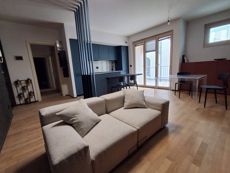 Trilocale in Vendita a L'Aquila, 240'000&euro;, 70 m²