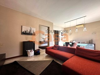 Trilocale in Vendita a Piacenza, 154'000&euro;, 137 m²