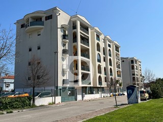 Trilocale in Vendita a Pescara, 169'000&euro;, 90 m²