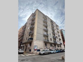 Trilocale in Vendita a Taranto, 40'000&euro;, 74 m²