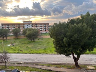 Appartamento in Vendita a Taranto, 55'000&euro;, 116 m²