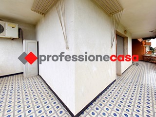 Trilocale in Vendita a San Nicola la Strada, 170'000&euro;, 124 m², con Box