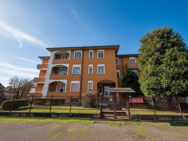 Trilocale in Vendita a Ozzero, 169'000&euro;, 101 m², con Box