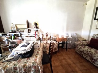 Trilocale in Vendita a Roma, 259'000&euro;, 83 m²