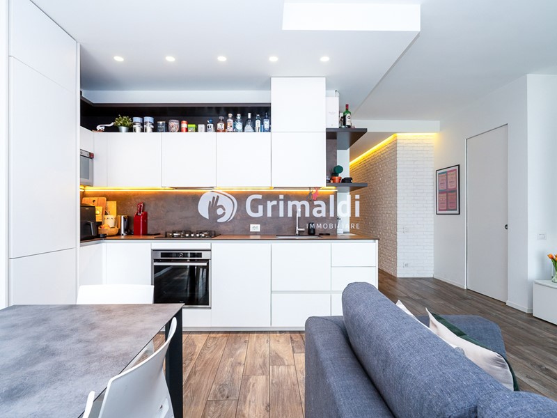 Bilocale in Vendita a Monza, 250'000&euro;, 75 m²