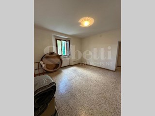 Trilocale in Vendita a Castel di Casio, 45'000&euro;, 70 m²