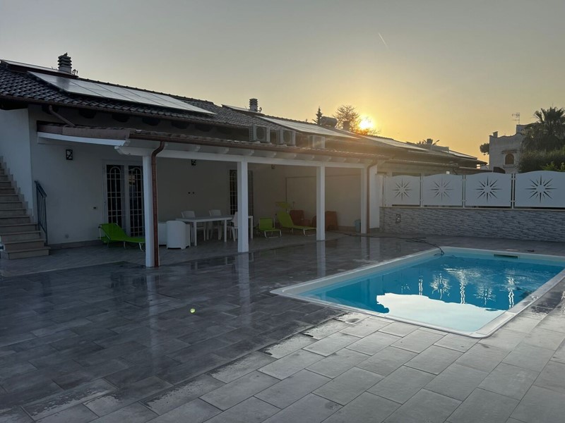 Quadrilocale in Affitto a Terracina, 7'000&euro;, 150 m², arredato