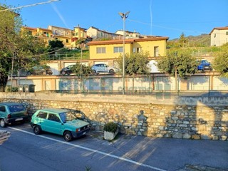 Bilocale in Vendita a Imperia, zona Borgo D'oneglia, 170'000&euro;, 90 m²