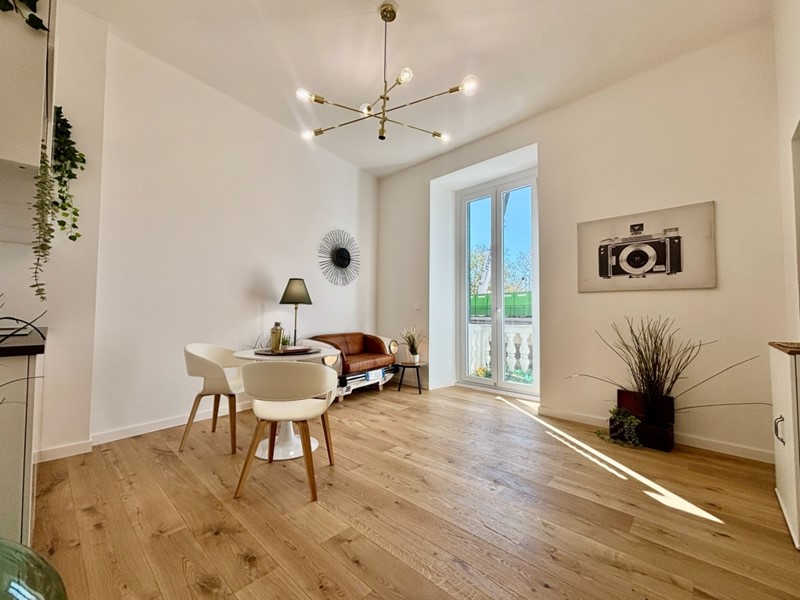 Trilocale in Vendita a Genova, zona Centro, 178'000&euro;, 49 m²