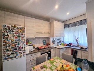 Bilocale in Vendita a Ventimiglia, zona Gallardi, 130'000&euro;, 51 m²