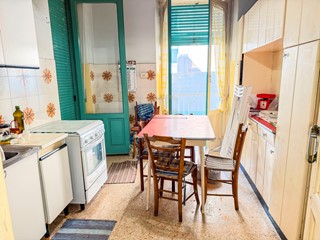 Appartamento in Vendita a Acireale, zona Centro, 158'000&euro;, 120 m²