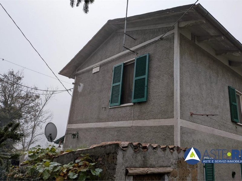 Bilocale in Vendita a Viterbo, 30'000&euro;, 60 m²