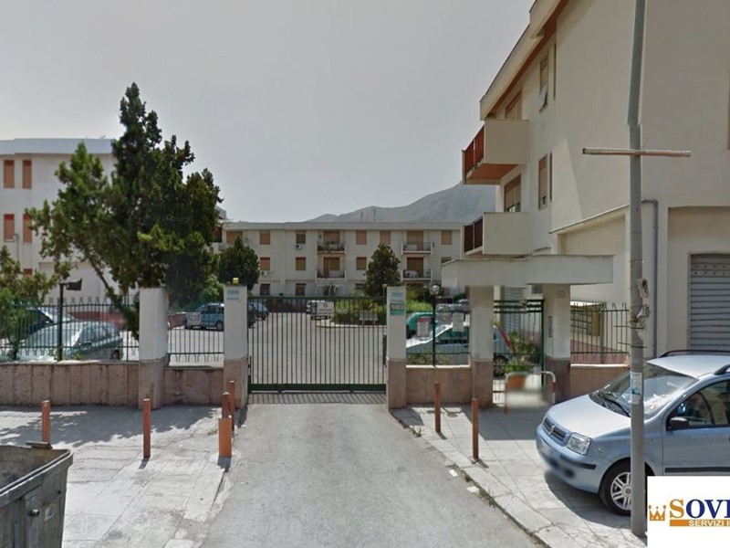 Quadrilocale in Vendita a Palermo, 159'000&euro;, 140 m²