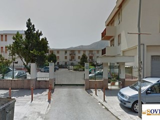 Quadrilocale in Vendita a Palermo, 159'000&euro;, 140 m²