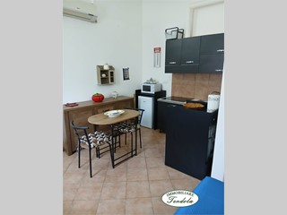 Loft in Affitto a Luni, 490&euro;, 35 m²