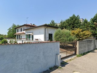 Quadrilocale in Vendita a Robecco sul Naviglio, 185'737&euro;, 650 m², con Box