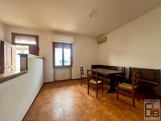 Quadrilocale in Vendita a Empoli, zona Casenuove, 290'000&euro;, 140 m², con Box