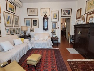 Quadrilocale in Vendita a Livorno, zona Ardenza, 235'000&euro;, 90 m², arredato