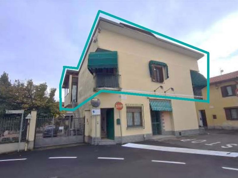 Quadrilocale in Vendita a Corbetta, 126'750&euro;, 151 m²