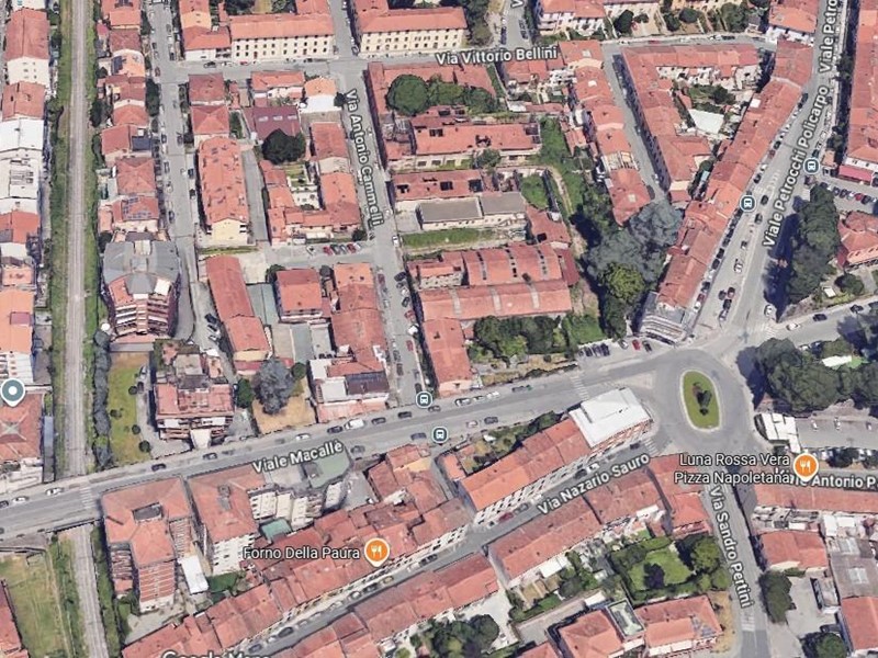 Quadrilocale in Vendita a Pistoia, 200'000&euro;, 100 m², con Box