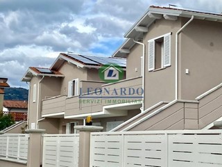 Quadrilocale in Vendita a Massa e Cozzile, zona Traversagna, 270'000&euro;, 101 m²