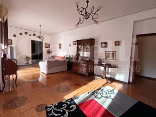 Appartamento in Vendita a Siracusa, 160'000&euro;, 291 m²