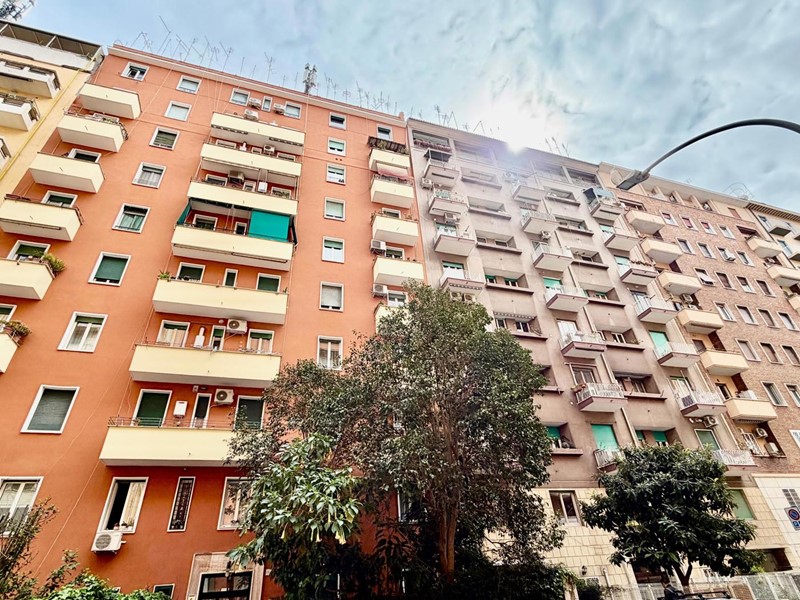 Trilocale in Vendita a Roma, 329'000&euro;, 70 m²