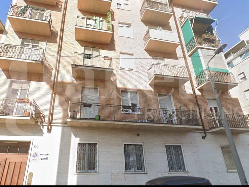 Appartamento in Vendita a Torino, 268'000&euro;, 120 m²