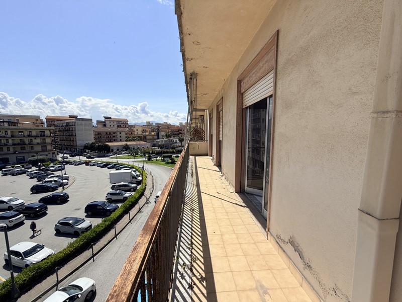 Appartamento in Vendita a Milazzo, 250'000&euro;, 250 m²