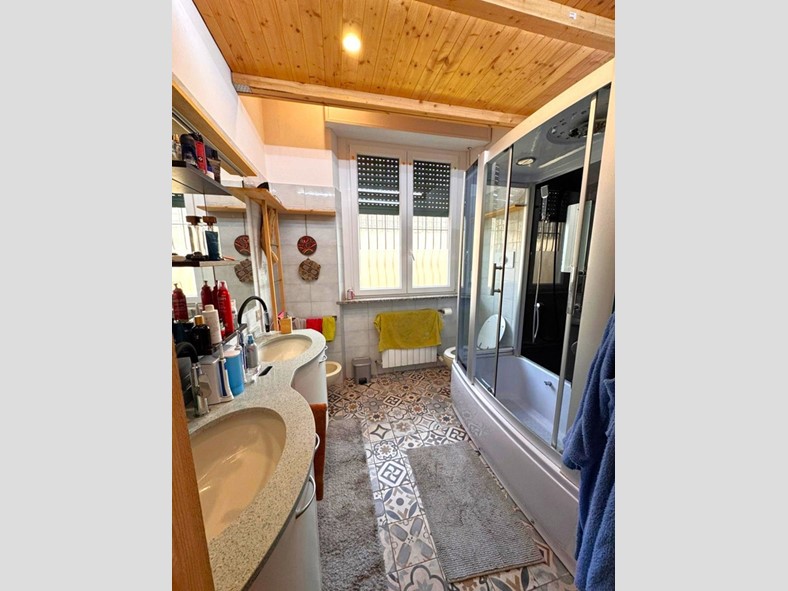 Quadrilocale in Vendita a San Giorgio su Legnano, 180'000&euro;, 120 m²