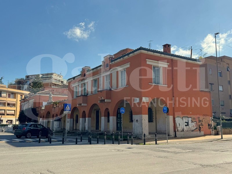 Quadrilocale in Vendita a Latina, 295'000&euro;, 100 m²