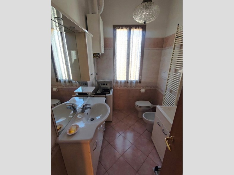 Trilocale in Affitto a Bologna, 1'500&euro;, 70 m², arredato