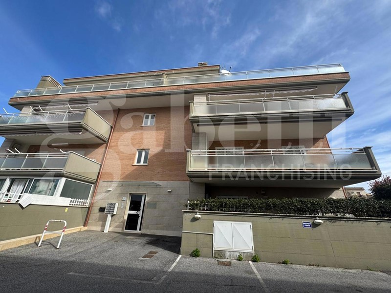 Trilocale in Vendita a Marino, 249'000&euro;, 76 m²
