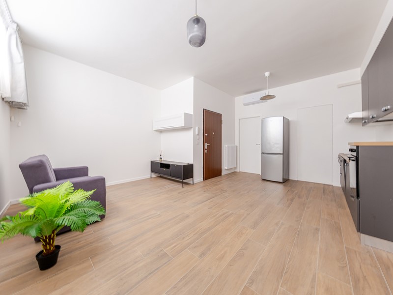 Bilocale in Vendita a Milano, 195'000&euro;, 60 m²