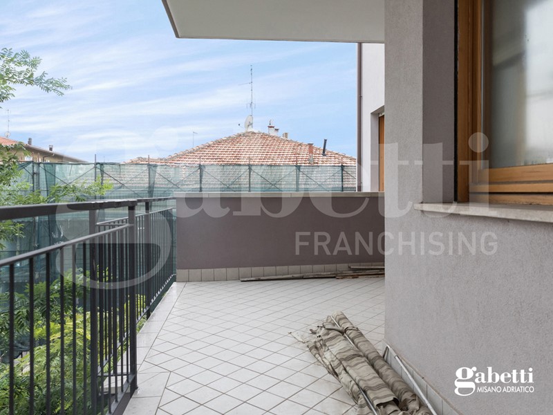 Quadrilocale in Vendita a Rimini, 330'000&euro;, 121 m², con Box