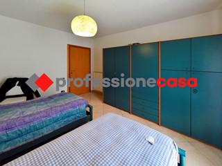 Quadrilocale in Vendita a San Nicola la Strada, 330'000&euro;, 145 m², con Box