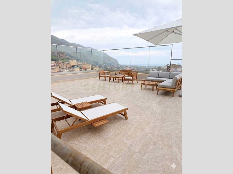 Quadrilocale in Vendita a Carini, 62'000&euro;, 105 m², arredato
