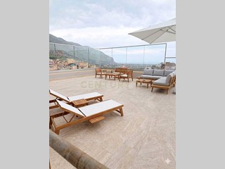 Quadrilocale in Vendita a Carini, 62'000&euro;, 105 m², arredato