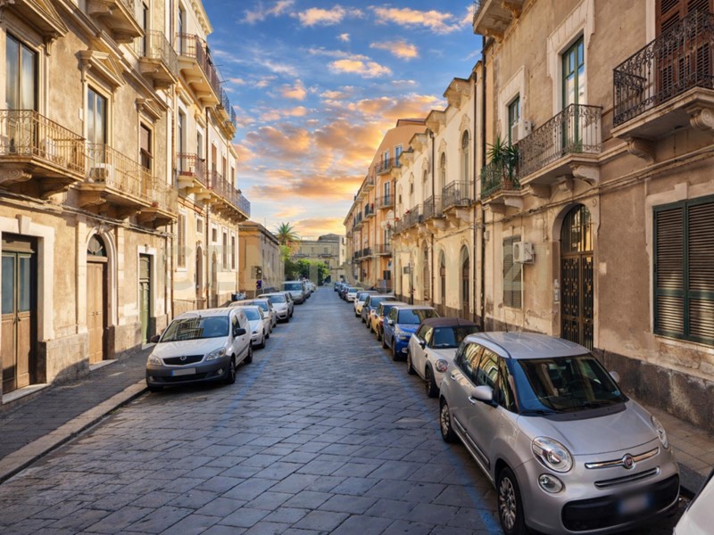 Appartamento in Vendita a Catania, 225'000&euro;, 130 m²