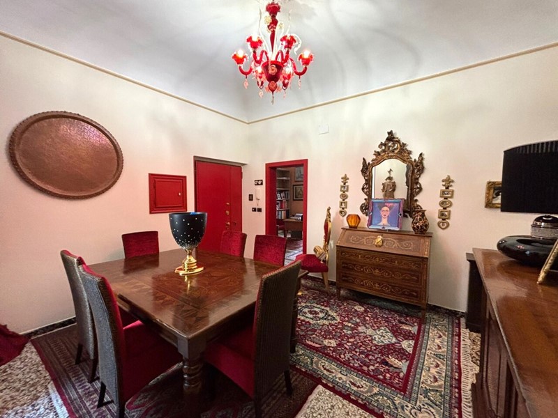 Appartamento in Vendita a Savona, zona Centro cittÃ, 285'000&euro;, 140 m²