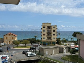 Quadrilocale in Vendita a Pietra Ligure, 250'000&euro;, 60 m²