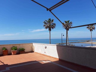 Bilocale in Affitto a Anzio, zona Riviera Ponente, 1'500&euro;, 50 m²