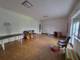 Appartamento in Vendita a Lamezia Terme, 140'000&euro;, 165 m²
