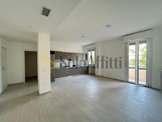 Appartamento in Affitto a Modena, 950&euro;, 85 m²